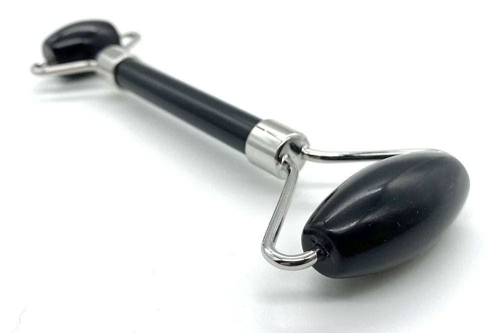 BLACK OBSIDIAN Face Roller